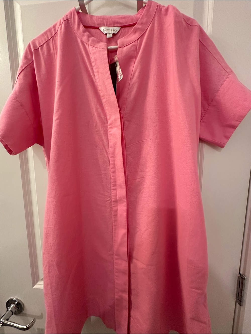 crown & ivy Pink Short-Sleeve Coverup Shirt